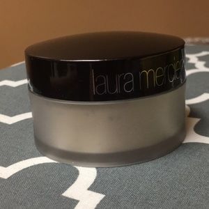 Laura Mercier Translucent Powder